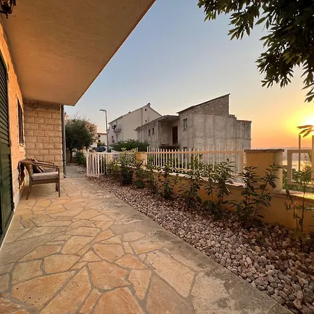 Apartment Stipica *